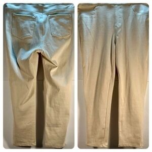 White jeggings.  TIME & TRUE WOMENS PANTS SIZES LARGE (12/14) MEASURES 32X23